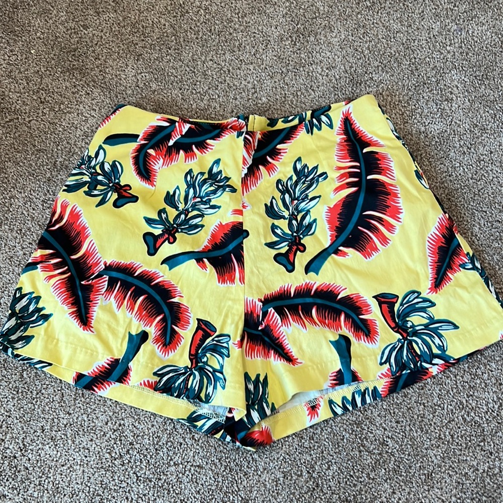 High waisted tiki pin up shorts